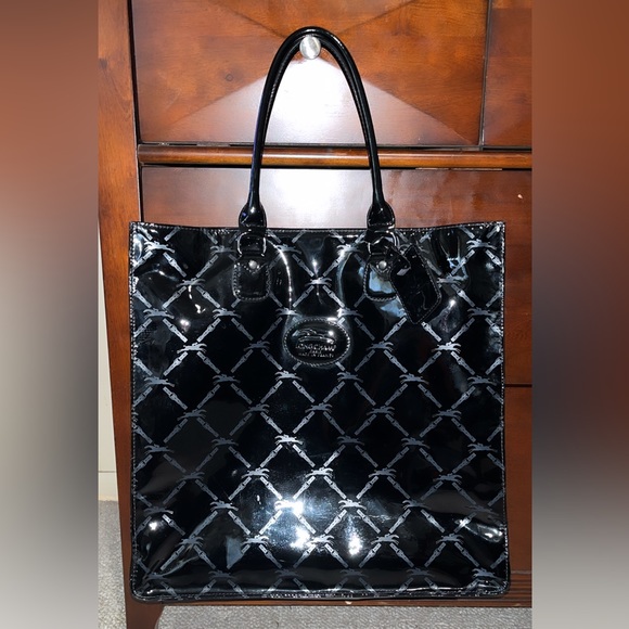 Longchamp Handbags - Genuine Patent Leather BLACK Longchamp tote/ Blue Nylon lining /💯% Authentic
